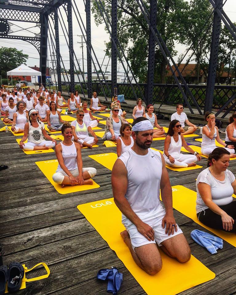 Wells Street Bridge Yoga
